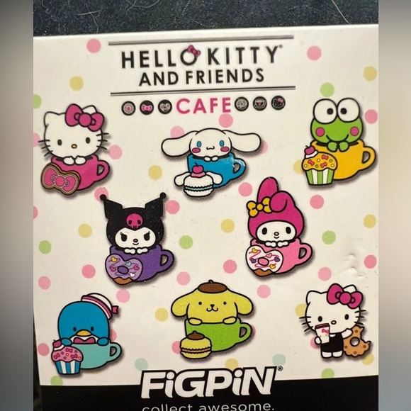 Pompom Enamel Pin - Picture 2 of 3